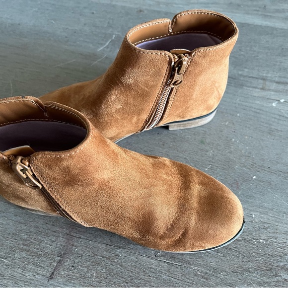Girls Tan Suede Ankle Boots - Picture 1 of 5